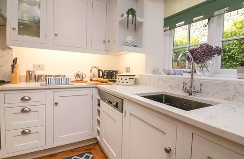 Thurlestone House | BAY TREE COTTAGE, family friendly, with a garden in Thurlestone