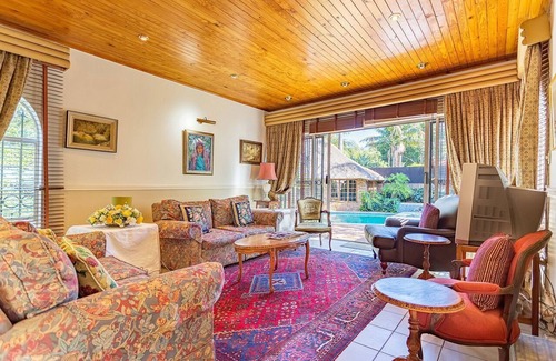 Baileys Muckleneuk House | Bay Tree Guest House