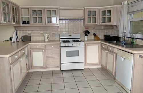 Rodney Bay House | Bay View #7 is a 2-bed, 3.5-bath waterfront townhouse in a gated community.