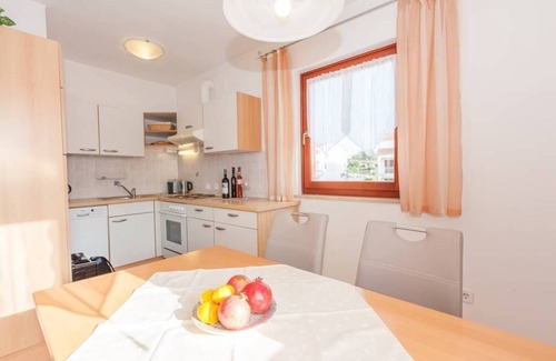 Mali Maj Apartment | Bay view