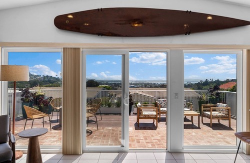 Bay Ho House | Bay Views, Movie Theater, Fire Pit & Kids Room!