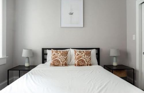 Theatre District Apartment | Bay Village Charm with 99 WalkScore with Short and Long Stays