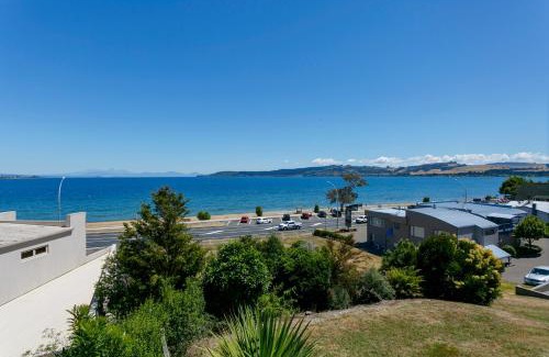 Taupo Hotel | Baycrest Thermal Lodge
