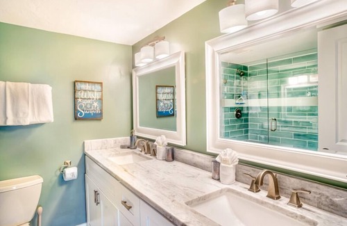 Captiva Villa | Bayfront Beauty ! Totally Remodeled Captiva Townhome With Stunning Views !
