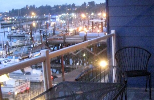 Historic Bayfront Condo | Bayfront Upscale Condo on the Oregon Coast in Newport