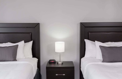 Glenview Hotel | Baymont by Wyndham Glenview