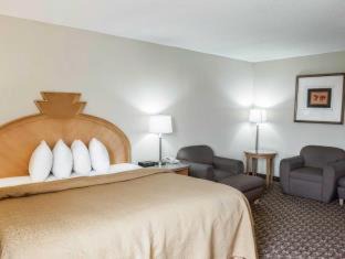 Greenfield Hotel | Baymont by Wyndham Greenfield