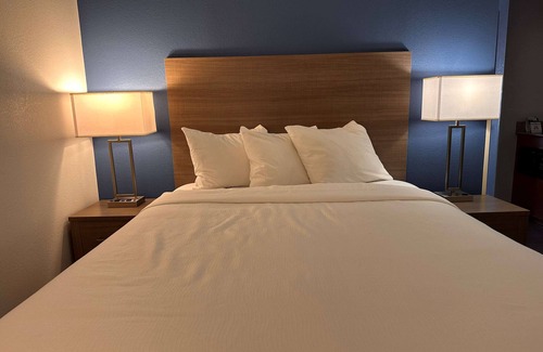 Indianapolis Hotel | Baymont by Wyndham Indianapolis Northwest