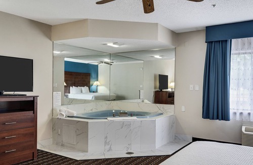 Onalaska Hotel | Baymont by Wyndham La Crosse/Onalaska