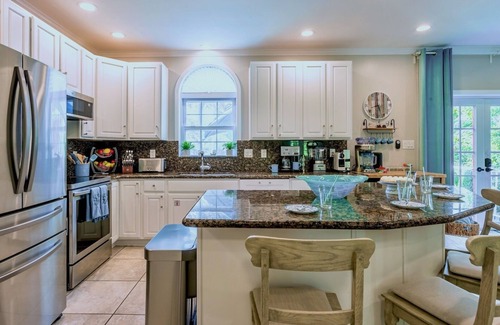 Bay Point House | *BAYPOINT OASIS @ BAY POINT* Waterfront Home & Pool + LAST KEY SERVICES…