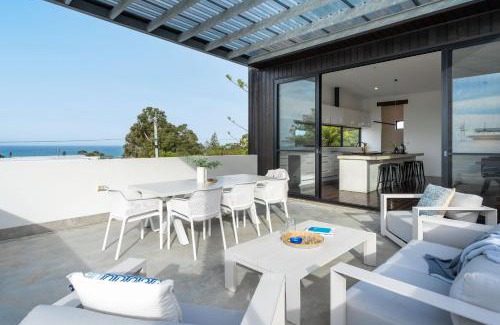 Dunsborough House | Bayside I Private Properties