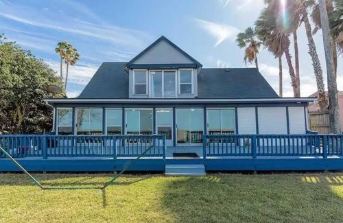 Port Isabel House | Bayside Paradise 4BR Home w Patio Games Room