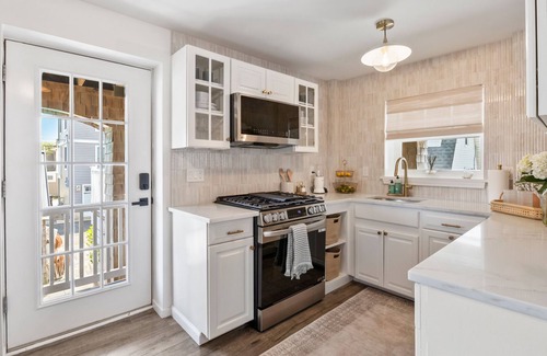 Ortley Beach House | Bayside Retreat with Queen+Bunk Beds and Balcony