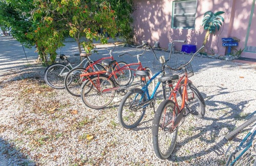 Key Largo Cottage | Bayside view Cottage , Free kayaks and sailboat