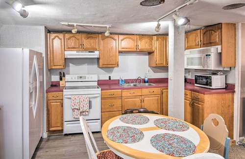 Weirs Beach Cottage | Bayside Weirs Beach Cottage < Half Mile to Pier!