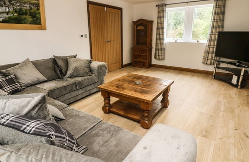 Ingleton Cottage | BAZADAISE, family friendly, character holiday cottage in Ingleton