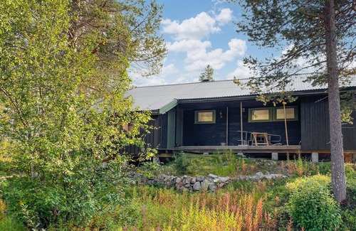 Hovden House | Be enchanted by the fantastic mountain panorama in this holiday home.