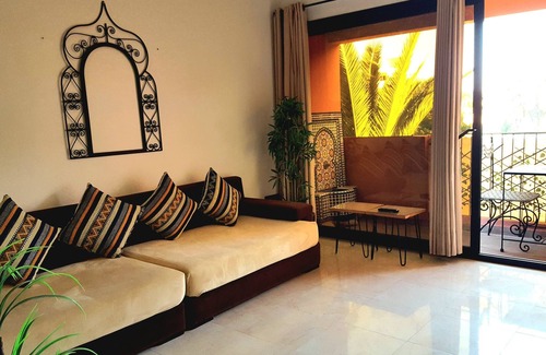 Agadir Apartment | 🏖 🏊♂️ Beach 500 meters 🏠 sunny ☀️ balcony garden view 🌴 WiFi SmartTV 🖥