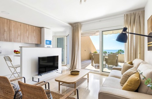 Radazul Apartment | Beach apartment with terrace and private parking