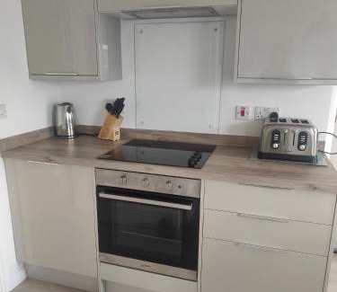 Port Talbot House | Beach Break Aberavon Holiday Home by the Sea