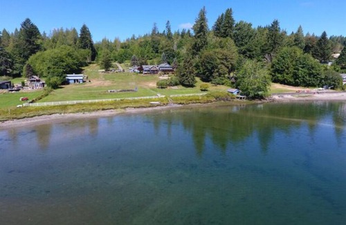 Shelton House | Beach Casita - Allyn Inn