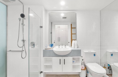 Palm Cove Apartment | Beach Club Top Floor Oceanfront Studio Palm Cove