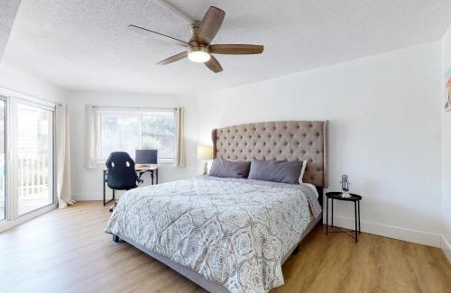 Indian Shores Apartment | Beach Cottage 1104