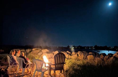 Camp Ellis House | Beach Cottage