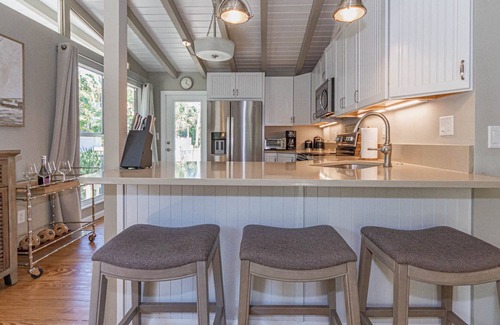 Summerplace House | Beach cottage Wabasso beach area, 1 min walk to private beach, off season rates