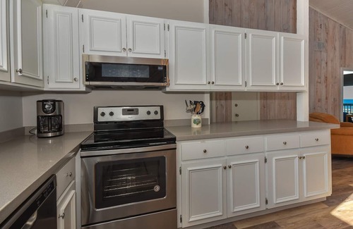 Sea Dunes Condo | Beach Daze Townhome at Sea Dunes Green Turtle B5 ~ Ocean View next to Pool