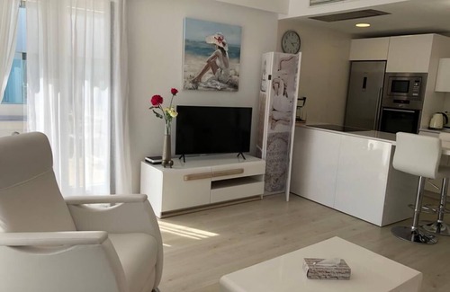 Fuengirola Apartment | Beach Front, 50m2 Terrace, Attic Apartment - Unique Modern Fuengirola - 8 sleeps