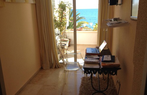 New Golden Mile Apartment | Beach Front Apartment in New Golden Mile Near Puerto Banus