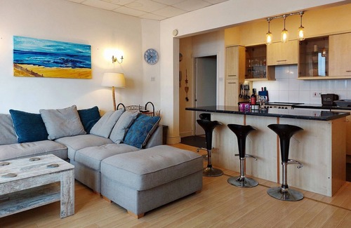 Tywyn Apartment | Beach Front Apartment in Tywyn