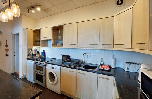 Tywyn Apartment | Beach Front Apartment in Tywyn