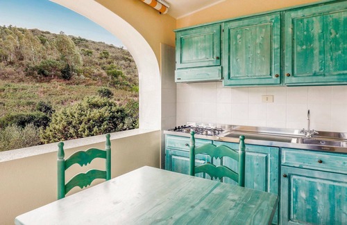 Sos Alinos Apartment | Beach front apartment in Orosei