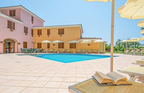 Sos Alinos Apartment | Beach front apartment in Orosei
