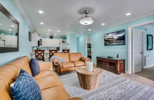 Pacific Beach House | Beach Front Bliss - Entire Condo - Crystal Pier