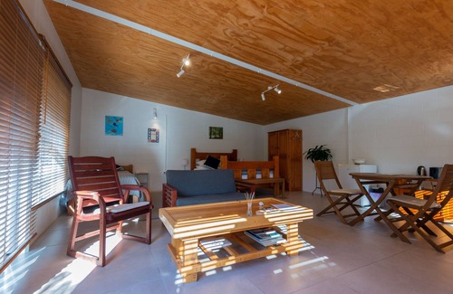 Kaiteriteri Apartment | BEACH-FRONT, Palms on-the-beach retreatSTUDIO unit 2 KAITERITERI.(Abel Tasman)