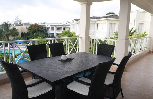 Durants Apartment | BEACH FRONT & SEAVIEW DELUXE PENTHOUSE APARTMENT