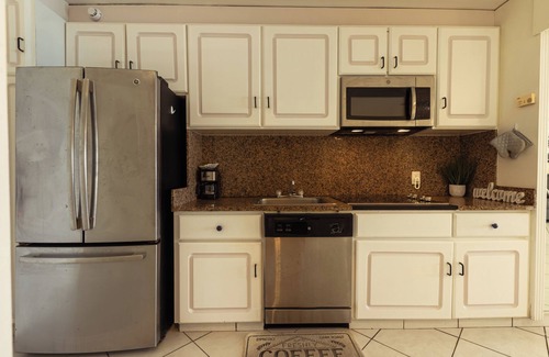 Maho Apartment | Beach front studio in Cupecoy. Private patio. Beautiful ocean sights and sounds.