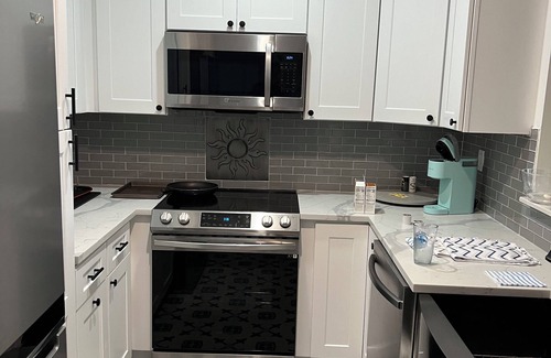 Long Beach Apartment | Beach Getaway