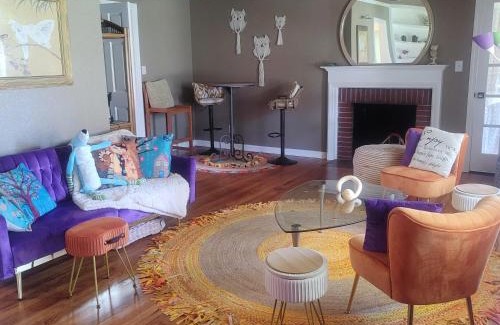 Brunswick House | Beach Go-Boho Private Room Coffee - Tea FREE! shared bath INSTANT BOOK