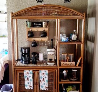 Brunswick House | Beach Go-Boho Private Room Coffee - Tea FREE! shared bath INSTANT BOOK