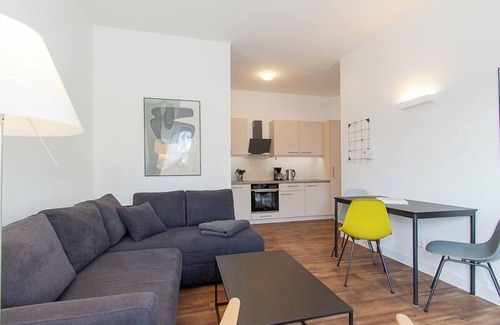 Warnemuende Apartment | Beach grass - hidden on the Alten Strom, 2-4 people, modern, handicapped accessible