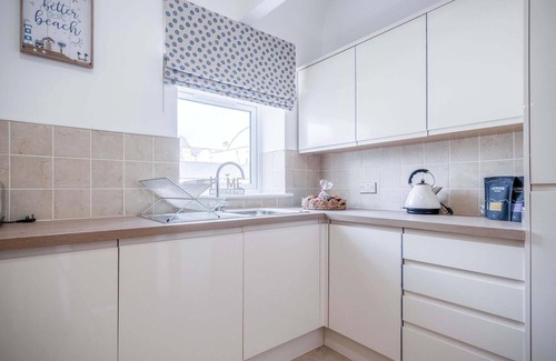 Milford Haven Apartment | Beach Haven Hideout - 2 Bedroom - Milford Haven