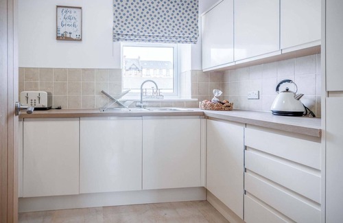 Milford Haven Apartment | Beach Haven Hideout - 2 Bedroom - Milford Haven