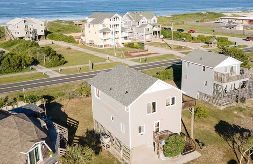 South Nags Head House | Beach Haven Just Steps Away from the Ocean, Amazing Views
