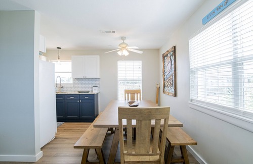 Villa Segunda House | Beach Home - Game Room - Private Pool - 5 min walk to beaches - Pet friendly