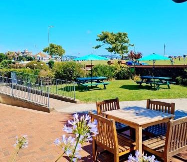 Paignton Hotel | Beach Hotel Torbay B&B