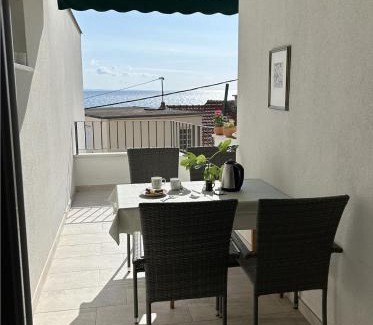 Brist Apartment | Beach House Buinac